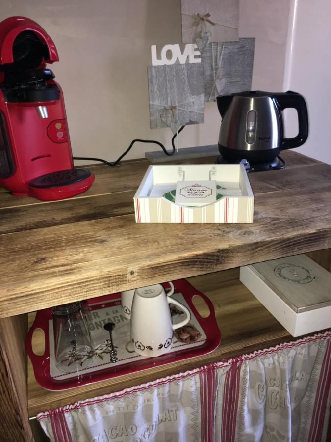 Le Paon Bleu Annecy Poisy Bed & Breakfast Ngoại thất bức ảnh