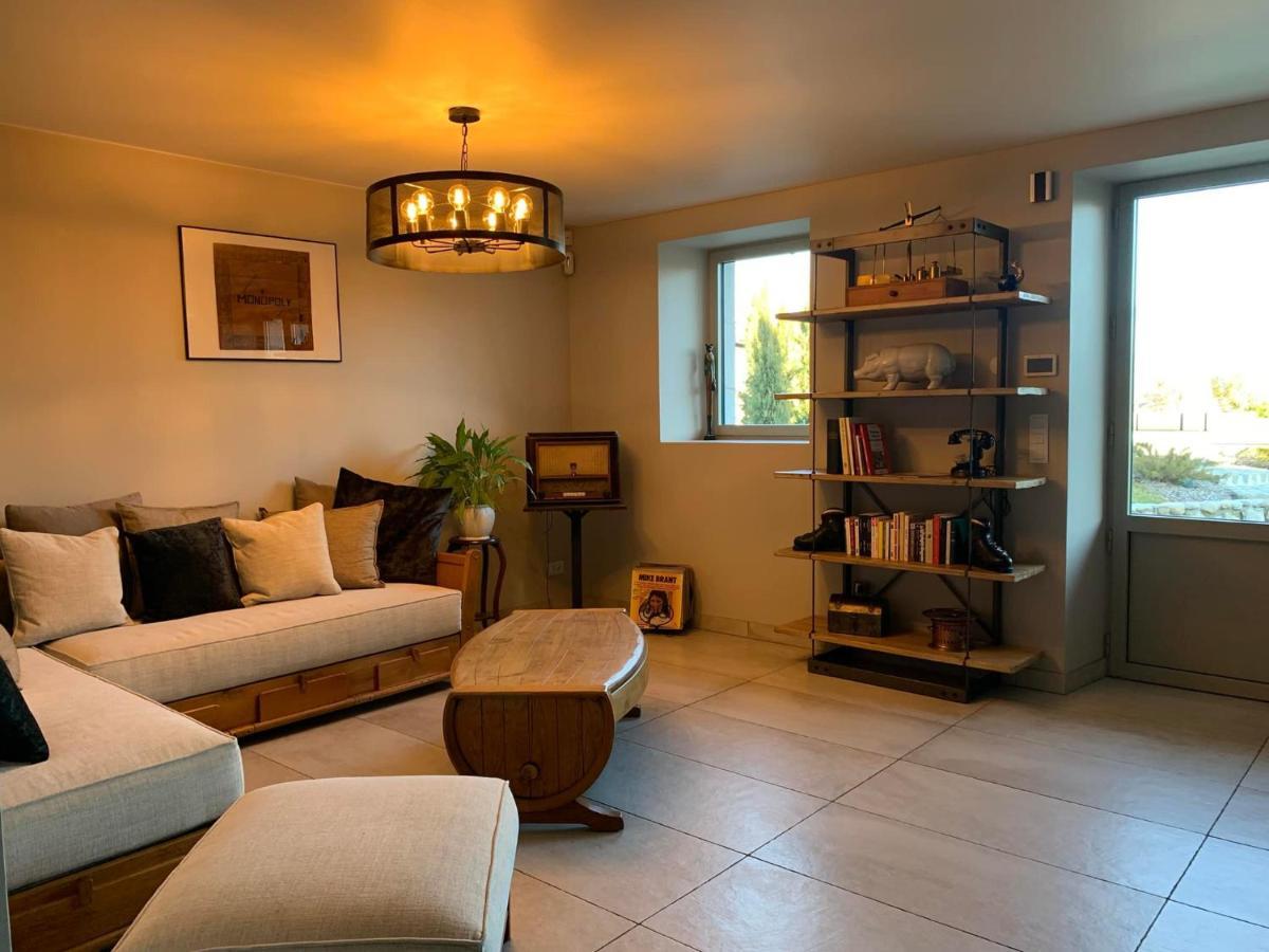 Le Paon Bleu Annecy Poisy Bed & Breakfast Ngoại thất bức ảnh